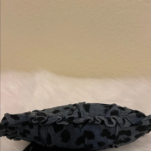 Dolce Gabbana Wristlet Clutch in Denim Blue Leopard Print - Picture 7 of 9